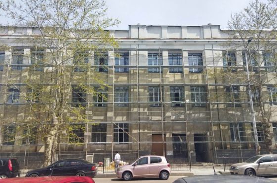 "რემონტს ბოლო არ უჩანს" - რა ხდება ქუთაისის  N9 საჯარო სკოლის შენობაში 