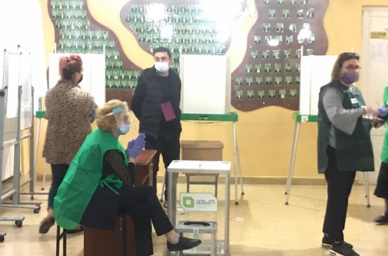 ქუთაისში კენჭისყრის პროცესზე 18 საჩივარი დაიწერა 