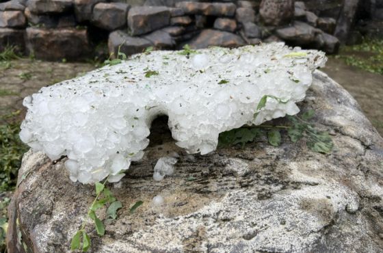 დაზიანებულია 26 სახლი, ელექტროენერგია არ მიეწოდება 5 სოფელს - სტიქიის შედეგები იმერეთში