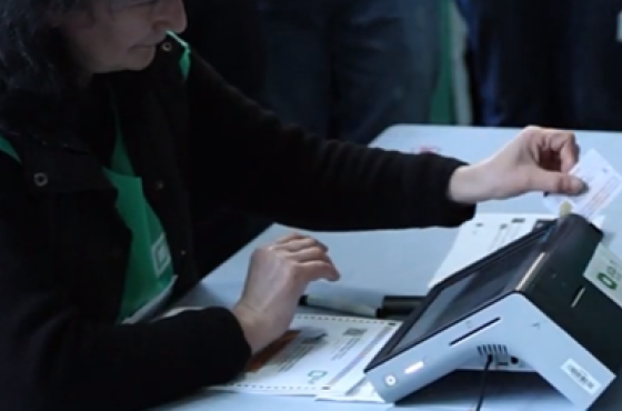 ბაღდათში ამომრჩეველმა ვერიფიკაციის აპარატები დააზიანა