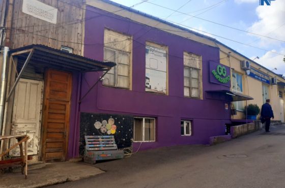 ქუთაისში ფასადის შეღებვის გამო მოქალაქე დააჯარიმეს