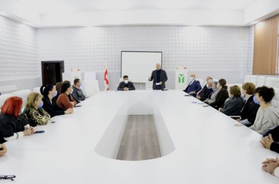 იმერეთის გუბერნატორმა ზესტაფონში ახალი მერი წარადგინა  