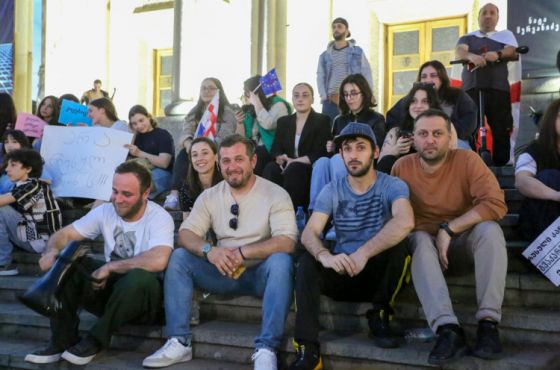 “ახალგაზრდები, მუდმივად ქუჩაში ვართ, რაღაცას ვაპროტესტებთ” - გიორგი გველესიანი