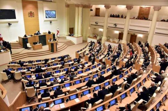 აზარტული თამაშების რეგულირების კანონპროექტს პარლამენტი დაჩქარებული წესით განიხილავს