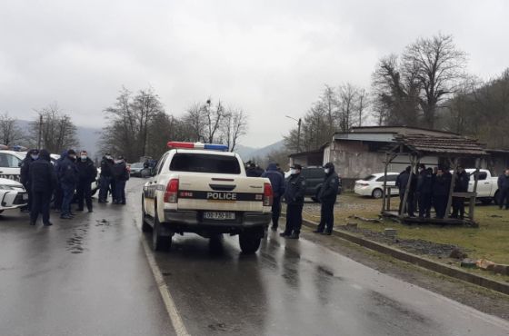 დაუყოვნებლივ დატოვოს პოლიციამ რიონის ხეობა  - EMC, საია და მწვანე ალტერნატივა