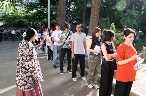  აბიტურიენტები დღეს ინგლისური ენის გამოცდას აბარებენ