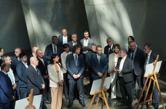 "ტექნოლოგიური ჰაბის პროექტზე მუშაობა ინტენსიურად მიმდინარეობს"- "ოცნების" პირველი პირები ქუთაისში, პარლამენტთან მიმდინარე სამუშაოებს გაეცნენ