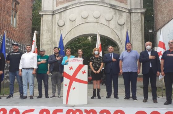 ოპოზიციამ ქუთაისში მაჟორიტარი დეპუტატობის კანდიდატები  წარადგინა 