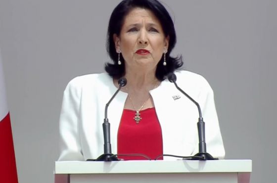 "შეურაცხმყოფელია, როცა ვითვლით, რამდენ მილიონს მოგვიტანს ფრენების „საჩუქარი“ - სალომე ზურაბიშვილი 