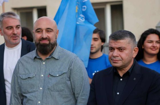 მერის სავარძლიდან  საკრებულოს რიგით წევრობამდე - გიორგი ჭიღვარია კითხვებს არ პასუხობს