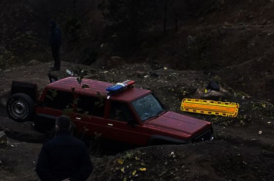 ტყიბულში მიწის ჩამოშლილი მასის ქვეშ მოყოლილ მამაკაცს ამ დრომდე ეძებენ