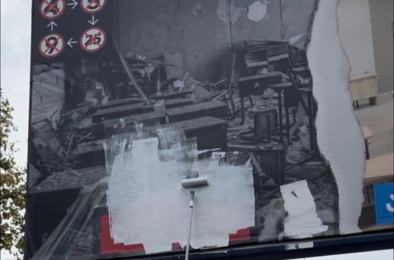 "ეს სამარცხვინო ბანერი, პირველად, სწორედ ქუთაისში უნდა შეღებილიყო"- ოპოზიციის ლიდერებმა "არა ომს" გადაღებეს