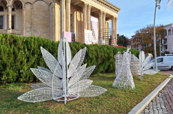 ქუთაისში, საახალწლო დეკორაციების შესასყიდლად, ტენდერები ცხადდება