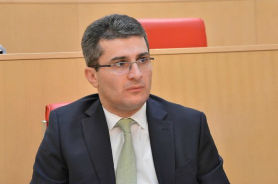 ,,რატომ გაახსენდა ეს მესამე დღეს'' - მდინარაძე ,,ოცნების'' რეგისტრატორის ბრალდებაზე