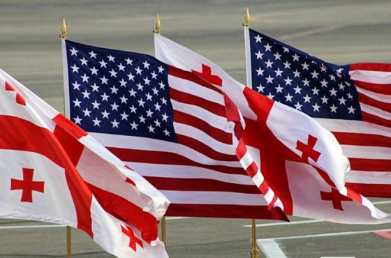 აშშ საქართველოსთვის განიხილავს მსხვილ სამხედრო, სავაჭრო პაკეტს და ვიზალიბერალიზაციას, თუკი ხელისუფლება ანტიდემოკრატიულ გეზს შეცვლის