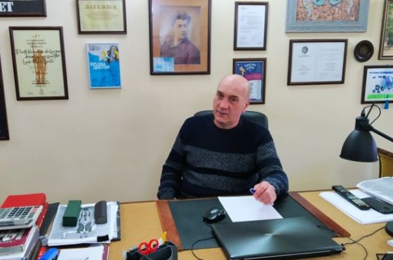 "თეატრი კარს ხსნის მისი უდიდებულესობა მაყურებლისთვის“ - კოტე აბაშიძე