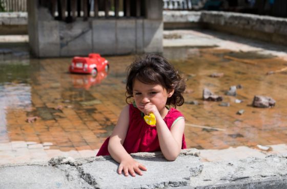 საქართველოში ბავშვების 38% მატერიალურ და სოციალურ დანაკლისს განიცდის