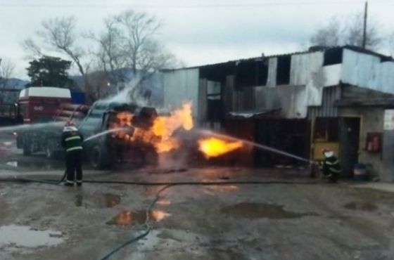 თერჯოლაში ორი ავტომობილი აფეთქებას გადაარჩინეს