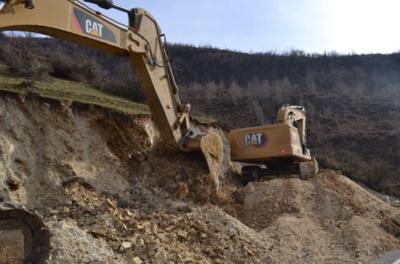 ვანი-სულორის  გზაზე, სადაც მეწყერი ჩამოწვა, ალეტრნატიული გზის მოწყობა მიმდინარეობს 
