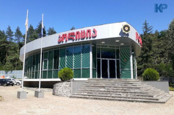 ტყიბულში მომხდარი მკვლელობის ფაქტზე პოლიციამ ერთი პირი დააკავა