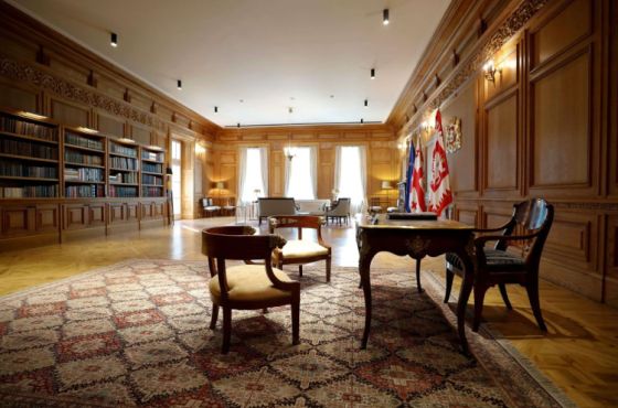 "ქართულმა ოცნებამ" პრეზიდენტის არჩევნები 14 დეკემბერს დანიშნა