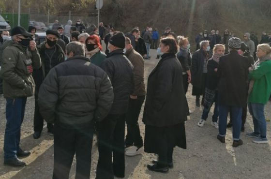 ნამახვანჰესის მშენებლობის  მომხრეებმა ჟონეთში საპროტესტო აქცია გამართეს