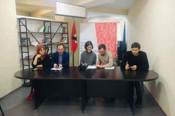 სოციალური მუშაკების გათავისუფლების პროცესი დარღვევებით მიმდინარეობს