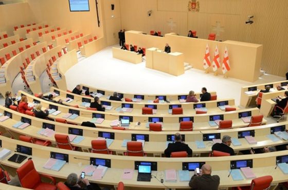 მთავრობის საქმიანობის შეფასების დადებითი მაჩვენებელი შემცირებულია - NDI