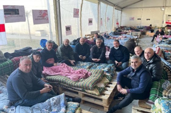 მიხეილ სააკაშვილის მხარდამჭერებმა შიმშილობა შეწყვიტეს