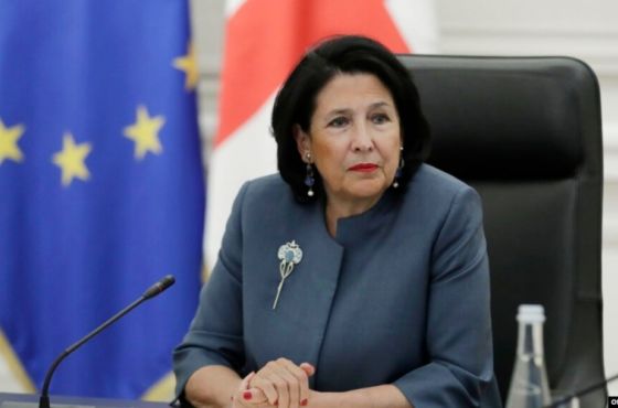 "ოცნება" დაკავებულია ჩვენი მომავლის საბოტაჟით“ - პრეზიდენტი „რუსული კანონის“ ინიციირებაზე