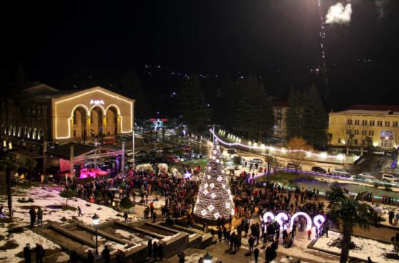 ტყიბულის მერია  საახალწლო კონცერტისთვის   სატელევიოზიო შოუების მონაწილე ბენდს  ითხოვს 