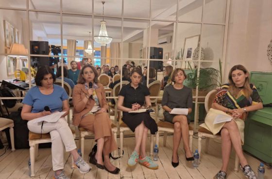 "ჩვენ ვივლით საქართველოს ყველა ქალაქში, ყველა სოფელში" - ქალი დეპუტატები ქუთაისში