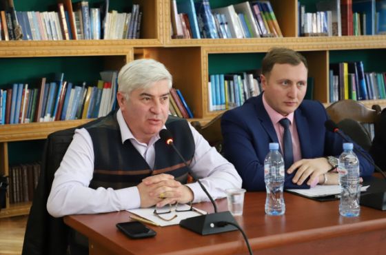 რა  მიზეზებზე  საუბრობენ  საკრებულოს ფრაქცია "ოცნებიდან" გასული დეპუტატები 