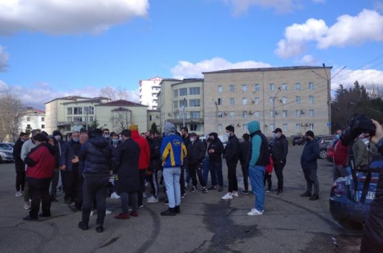 ქუთაისში მძღოლებმა საწვავზე გაზრდილი ფასი გააპროტესტეს