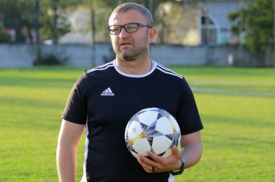 "ტორპედოს" მთავარ მწვრთნელად კახა ჩხეტიანი დაინიშნა