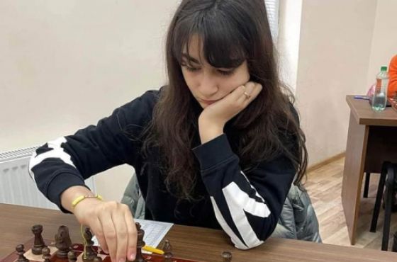 14 წლის ქუთაისელ გოგონას საზოგადოების მხარდაჭერა სჭირდება