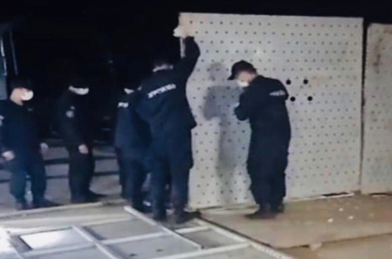 პოლიციამ გუმათჰესთან რკინის კონსტრუქციები აიღო 