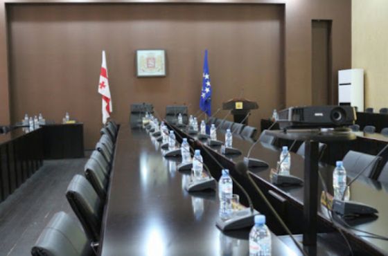 დღეს ქუთაისის ახალი მოწვევის საკრებულო პირველ სხდომას გამართავს 
