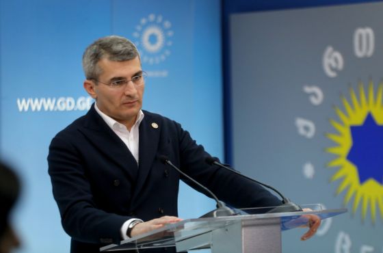 "ქართული ოცნება"  რუსულ კანონს აბრუნებს - კანონპროექტს პარლამენტში კვლავ დააინიცირებენ