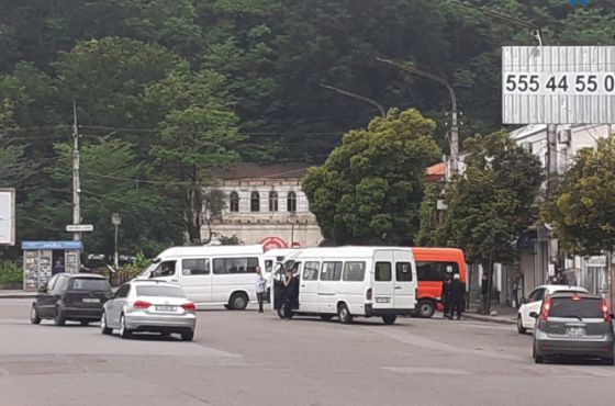 საზოგადოებრივ ტრანსპორტზე, შესაძლოა, შეზღუდვები ისევ დაწესდეს 