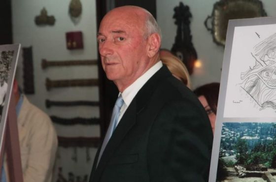 ქუთაისში ფოტო-კინო-მატეანეს ხელმძღვანელის ბარელიეფი დამზადდება