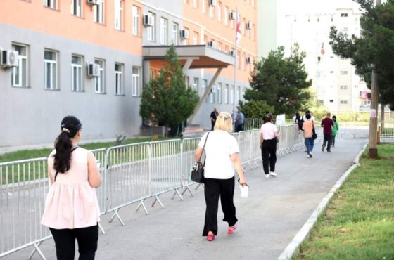 მასწავლებლებისა და მასწავლებლობის მსურველთა გამოცდები დაიწყო