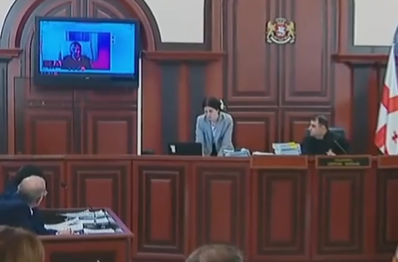 მიხეილ სააკაშვილი სასამართლო პროცესზე დისტანციურად ჩართეს