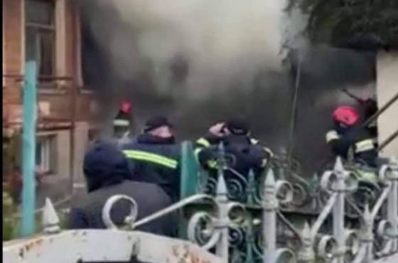 ქუთაისში საცხოვრებელი სახლი დაიწვა