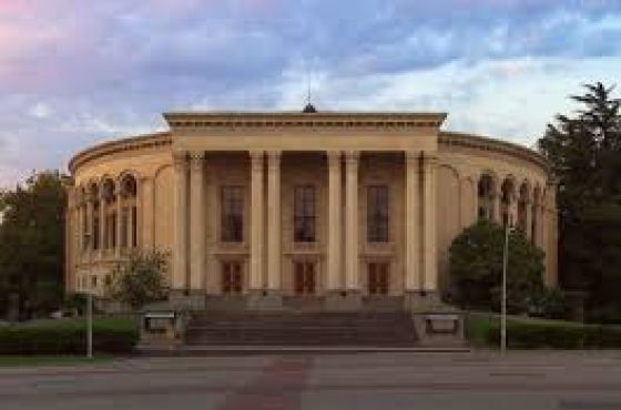 მესხიშვილის თეატრში ორი პრემიერისთვის ემზადებიან