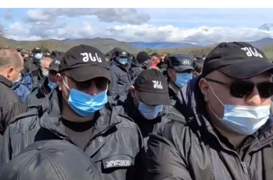  პოლიციამ გუმათში მისასვლელი გზა გადაკეტა  - მსვლელობა ვერ შედგა