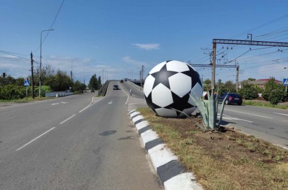 "წარმატებული ფეხბურთელი იყო კარლო კალაძე და ამიტომაც გახსნა მან" 