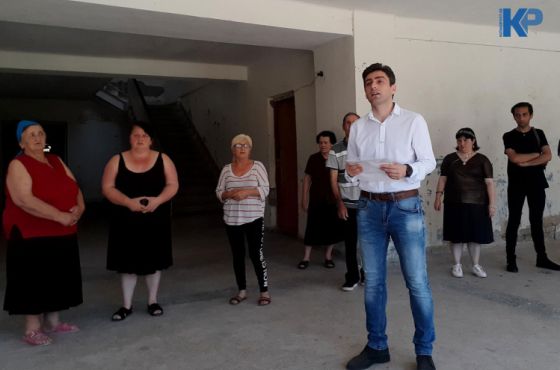 "კომპენსაციის გარეშე დავრჩით " - სოციალურად დაუცველების პროტესტი ქუთაისში