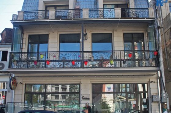 მიმდინარე კვირიდან კვების ობიექტებს შესაძლებლობა ექნებათ მომხმარებლები შაბათ-კვირას ღია სივრცეში მიიღონ