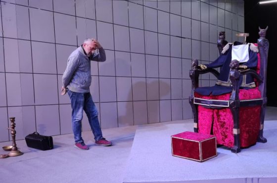 ,,თქვენო უდიდებულესობავ"- მესხიშვილის თეატრში პრემიერისთვის ემზადებიან 